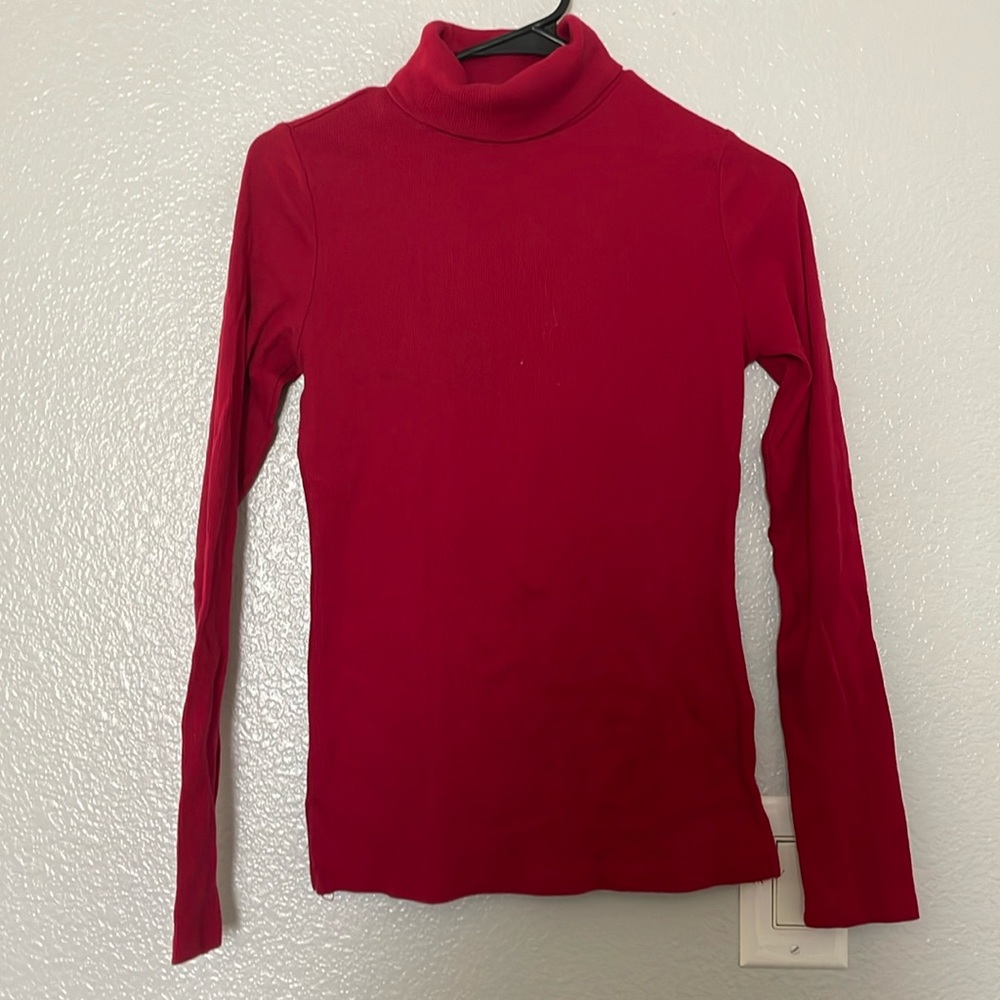 Size: Small to Medium
Good Condition
Final Sale